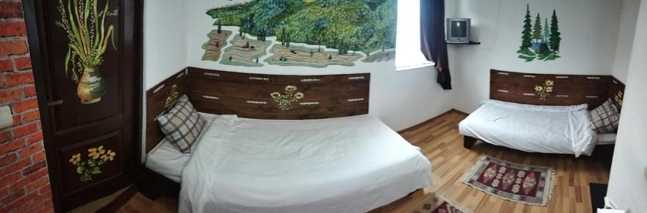 Casa Piscul Lupului Villa Pucioasa Eksteriør bilde