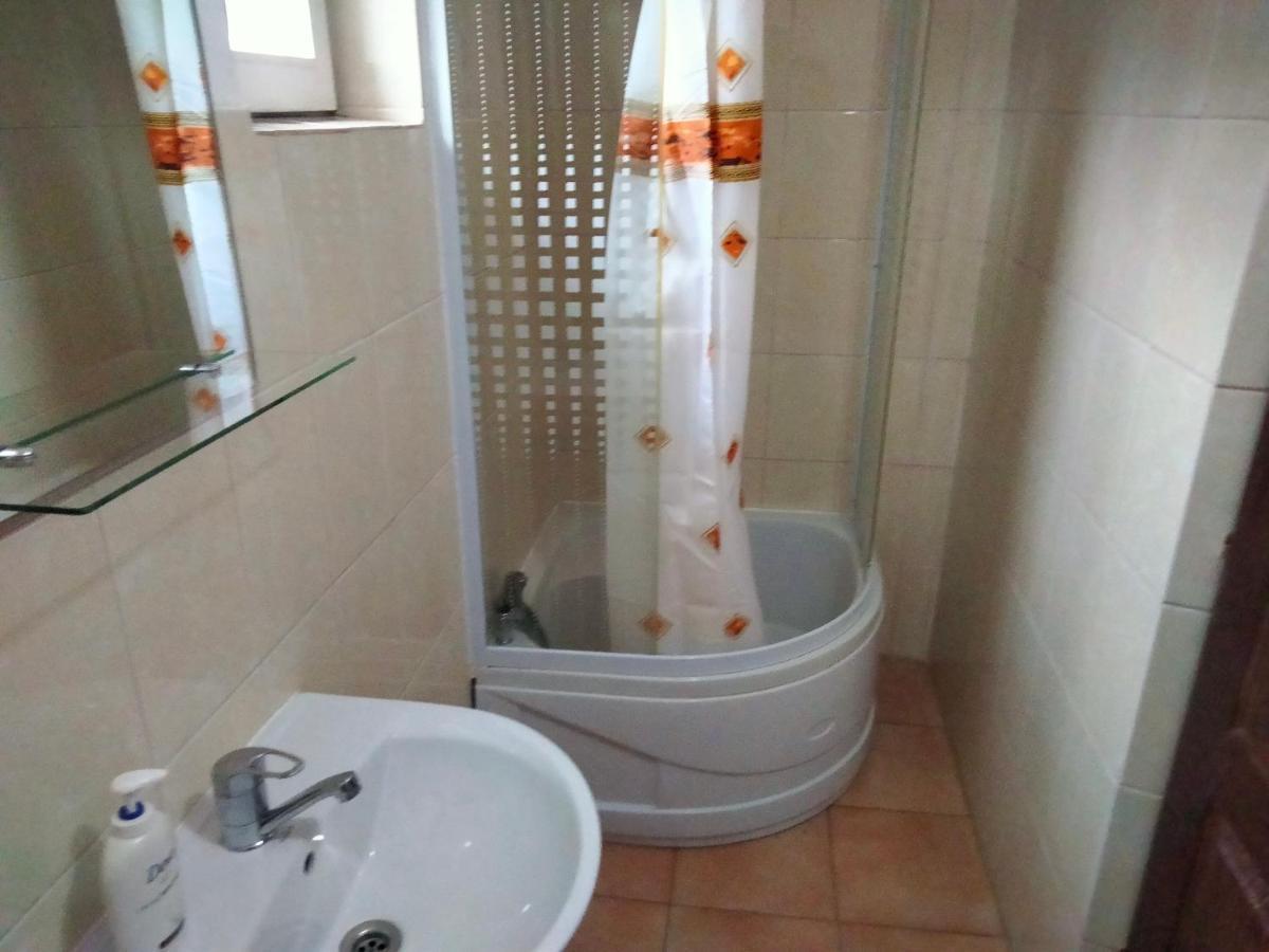 Casa Piscul Lupului Villa Pucioasa Eksteriør bilde